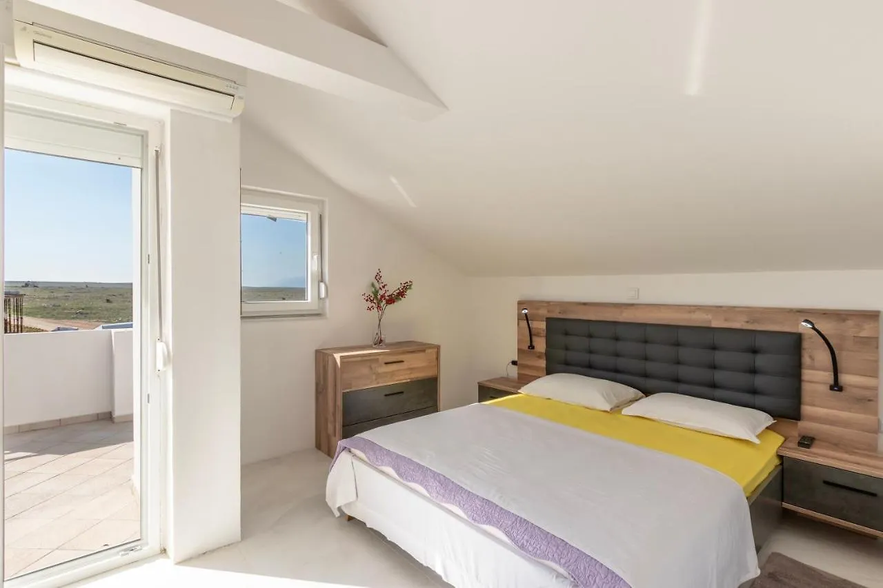 Villa Opera Razanac Croatia